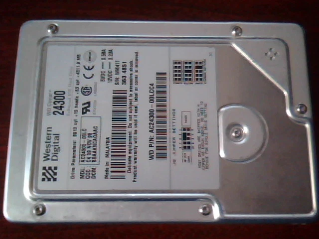 Hard Disk Drive Western Digital Caviar 24300 AC24300-00LCC4 BSAAKNCAOAAC IDE - image 2