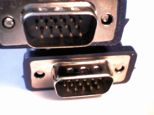 Short Video Patch Cable 12" 30cm VGA SVGA 15pin M-M Pass Through Male both ends - image 2