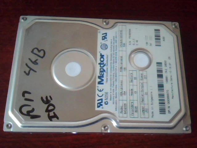 Hard Disk Drive Maxtor 84320D5 05A 15B 53A 00088870 19661-7AI-2630