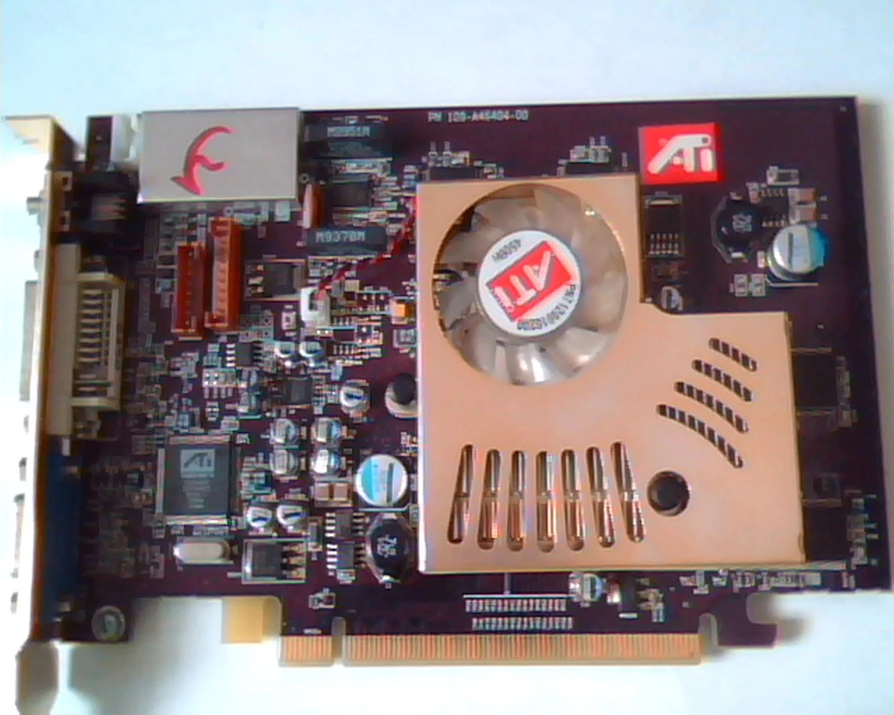 PCI-E express card ATI 109-A46404-00 AIW X600 Pro 256MB ATI 10 DVI VGA