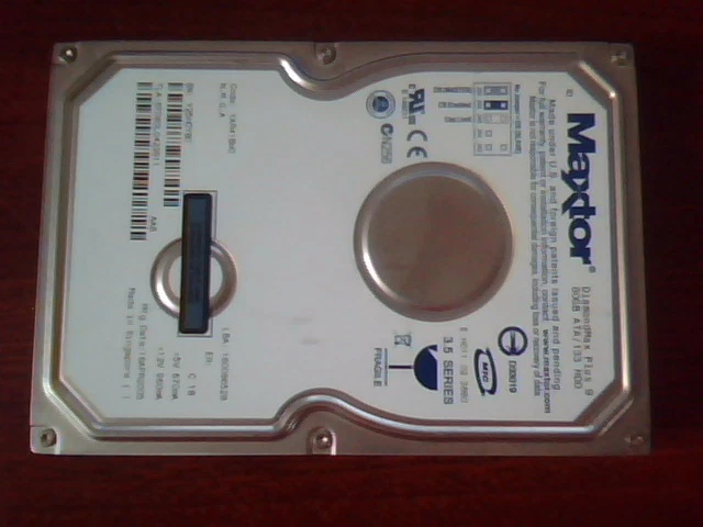 Hard Drive IDE Disk Maxtor E-H011-02-3880 DiamondMax Plus 9 80GB YAR41BW0