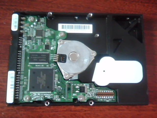 Hard Drive IDE Maxtor E-H011-02-3427 DiamondMax Plus 8 40GB NAR61590 80293248 - image 3