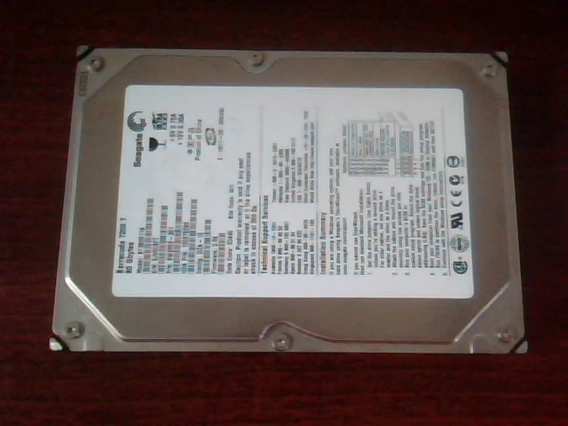 Hard Drive IDE Seagate Barracuda 7200.7 ST380011A 9W2003-301 80GB DZA-10