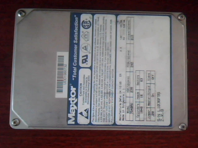 Hard Drive IDE Disk Maxtor 7540AV 27A 24A 01A 04/95 540