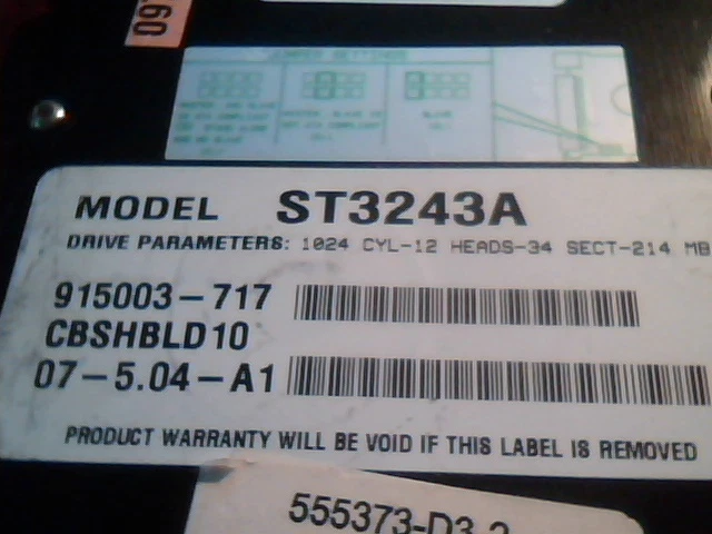 Hard Drive IDE Disk Seagate ST3243A 915003-717 07-5.04-A1 - image 3