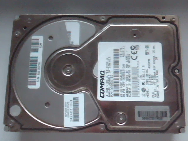 Hard Disk Drive SCSI Compaq 242606-001 DDRS-34560 4.3GB F21432 21L9433