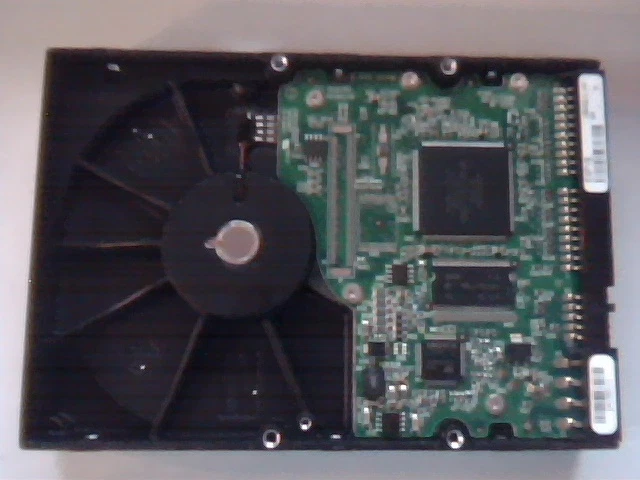 Hard Drive Disk IDE Maxtor DiamondMax Plus 9 E-H011-02-3880 120103200 YAR41VW0 - image 5