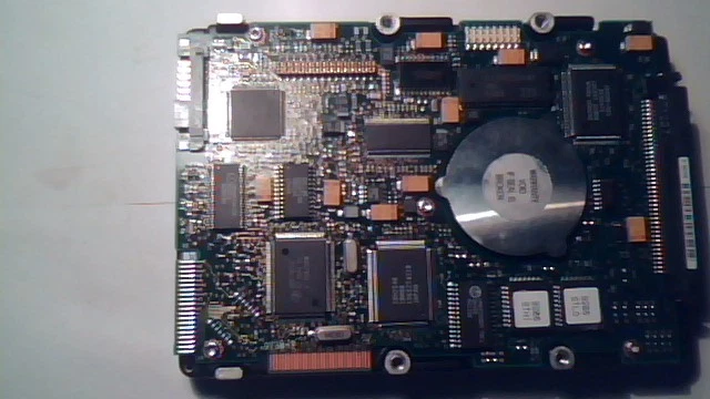 Hard SCSI Drive Seagate Barracuda ST34371WC 9C6004-050 80-pin 4GB 7200RPM - image 2