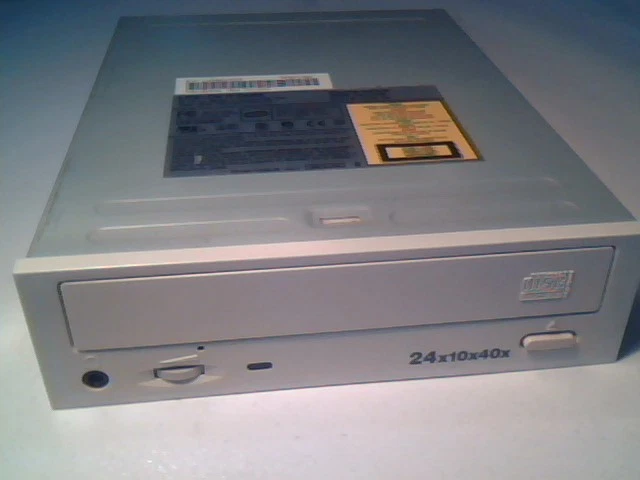 CD-RW Drive Lite-ON LTR-24102B IDE ATA 40-pin Re-Writable 24x10x40X