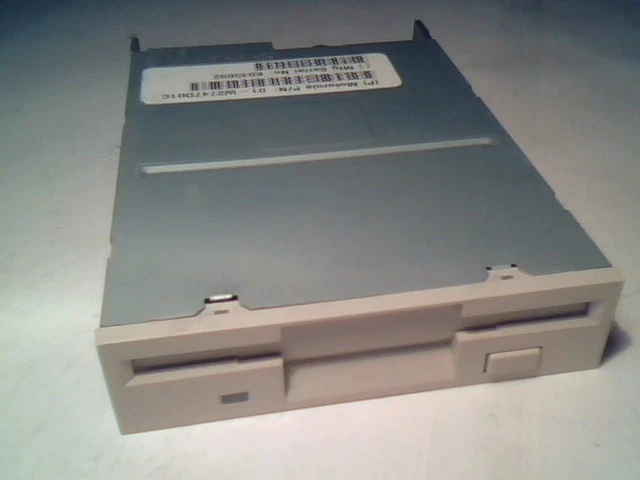 Motorola 01-W2747D01C 1.44MB 3.5" Teac FD235 Floppy Drive w standard interface