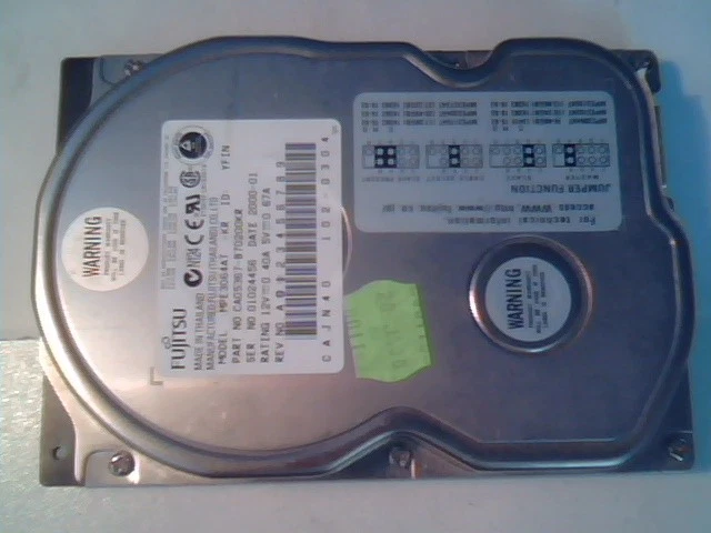 Hard Disk Drive IDE Fujitsu MPE3064AT CA05367-B70200KR 102-0304 CAJN40 42LC20D-A