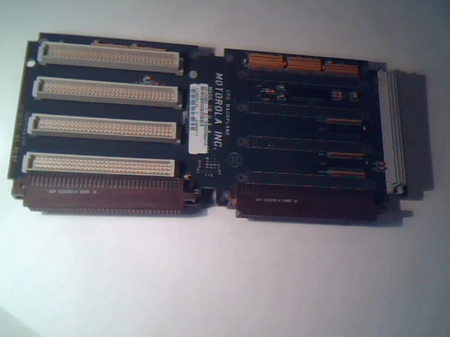 Motorola CPU Backplane VME 01-W3893B01C Mupac 9291871-01 E - 4 slots