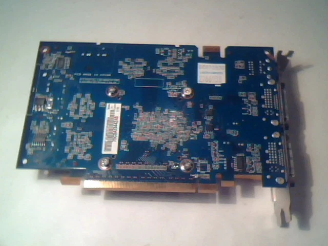 Asus NVIDIA GeForce EN8600GT 256MB PCI Express x16 Video Card SILENT/HTDP/256M/A — image 2