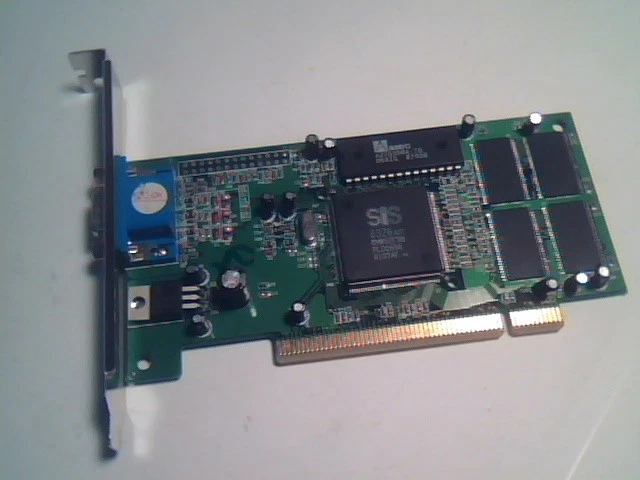 PCI Video Graphics Card SiS 6326AGP 8M