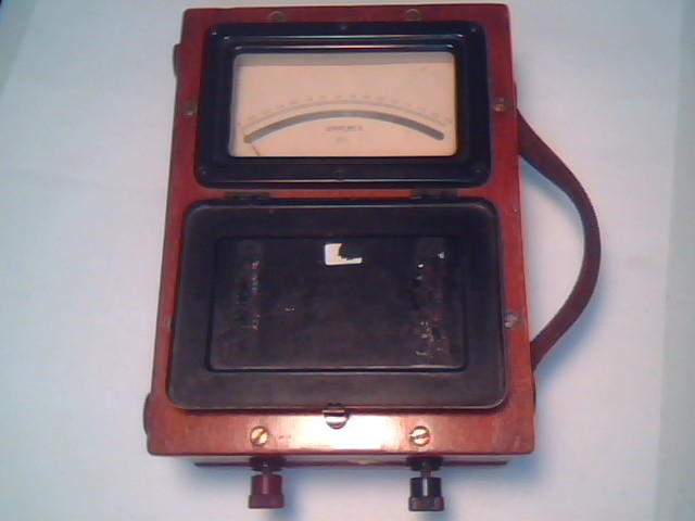 1930's MEGGER AMPERES AMMETER DC 3A EVERSHED & VIGNOLES vintage test meter