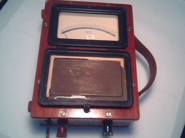 1930's MEGGER VOLTMETER DC 150V EVERSHED & VIGNOLES vintage test equipment meter