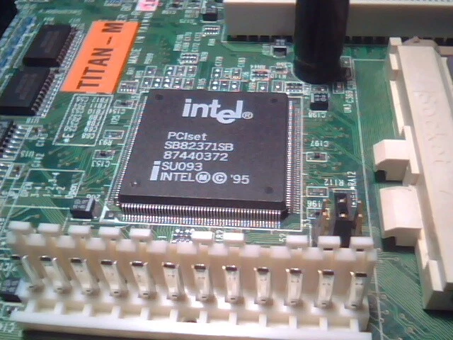 Pentium Motherboard TITAN-M Compaq Deskpro HP Socket7 327068-102 SBC K6 Intel VX - image 7