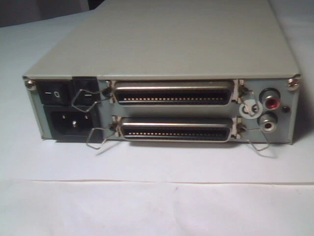 Toshiba External CD Disk Drive 12x GZJ-OEM-CD La Cie LaCie Limited - image 3