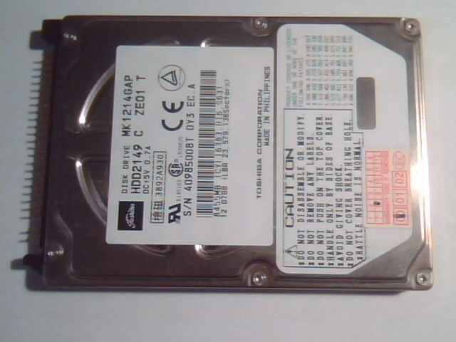 2.5 Hard Drive IDE Toshiba MK1214GAP HDD2149 C ZE01 T 8455MB