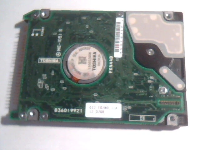 2.5 Hard Drive IDE Toshiba MK1214GAP HDD2149 C ZE01 T 8455MB - image 3
