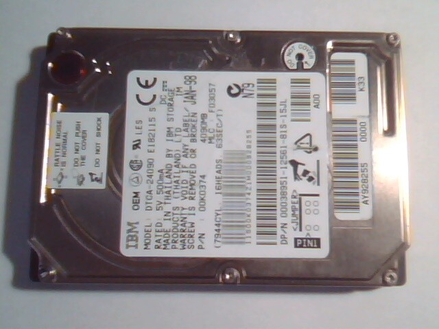 2.5 Hard Disk Drive IBM DTCA-24090 E182115 S 00K0374 4090MB F03057