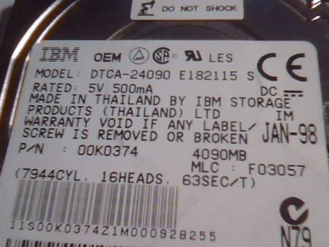 2.5 Hard Disk Drive IBM DTCA-24090 E182115 S 00K0374 4090MB F03057 - image 2