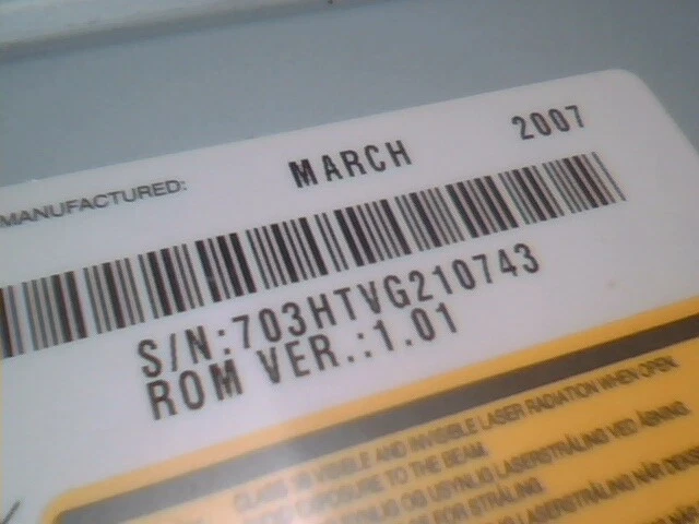 LG CD-ROM CD Drive GCR-8526B 1.01 March 2007 52X MAX 40-pin IDE ATA vintage - image 4