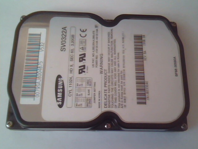 Hard Drive IDE Disk Samsung SV0322A V532 3.20GB 1998.08 Rev BA