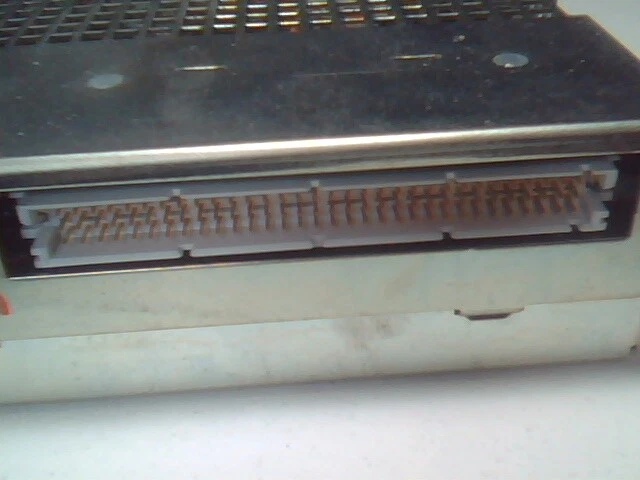 SCSI DAT Tape Drive Archive 4326RP IBM RS6000 87G4926 SBU25360-000 with tray - image 3