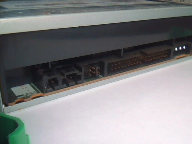 HL Data Storage DVD-ROM Drive GDR-8162B 5187-1941 CD January 2004 CCC0 - image 4
