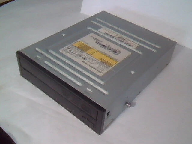 Toshiba Samsung DVD Writer TS-H553 September 2006 A01 DEWH SATA CD