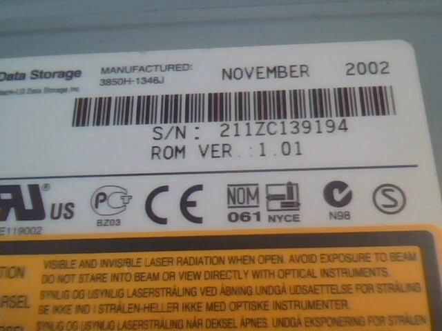 LG CD-RW/DVD-ROM Drive GCC-4320B November 2002 1.01 Rewritable - image 3