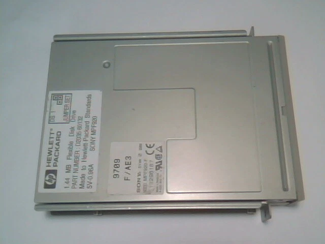 HP D2035-60132 1.44MB INTERNAL FLOPPY DRIVE SONY MPF920-F beige faceplate - image 2