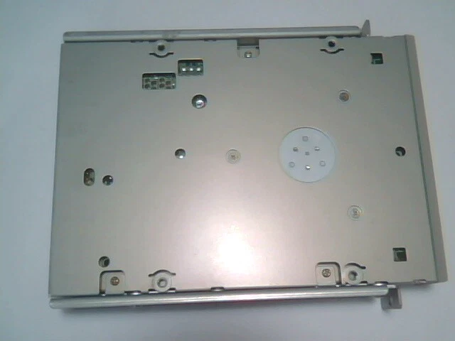 HP D2035-60132 1.44MB INTERNAL FLOPPY DRIVE SONY MPF920-F beige faceplate - image 3