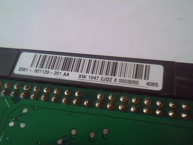 IDE Hard Disk Drive Western Digital WD400 Caviar WD400BB-00DEA0 78165360 40GB - image 4