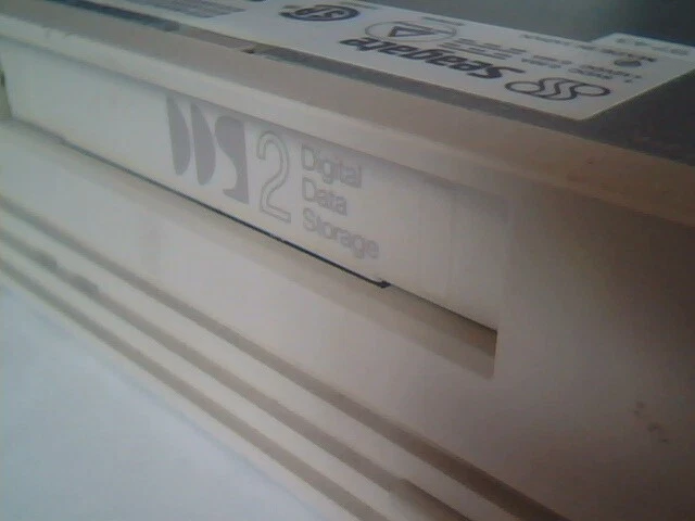 DAT Tape Drive Seagate STD28000N DDS-2 4/8GB 7001801-002 SCSI Sun 370-2375 - image 2