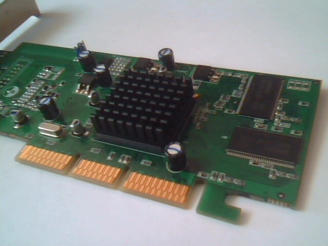 AGP card ATI Radeon 7000 64M DDR TVO 1024-9C28-L3-SA S-Video VGA - image 2