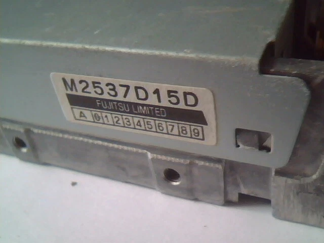3.5in Internal Floppy Drive Fujitsu M2537D15D 702D-6537D beige faceplate - image 2