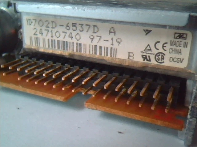 3.5in Internal Floppy Drive Fujitsu M2537D15D 702D-6537D beige faceplate - image 3