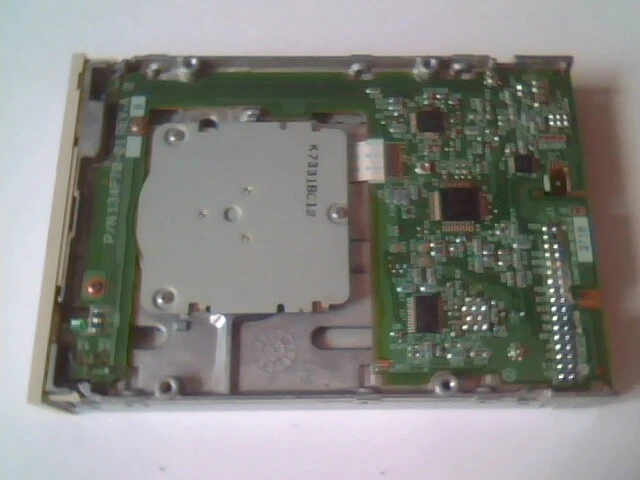 3.5in Internal Floppy Drive Fujitsu M2537D15D 702D-6537D beige faceplate - image 4