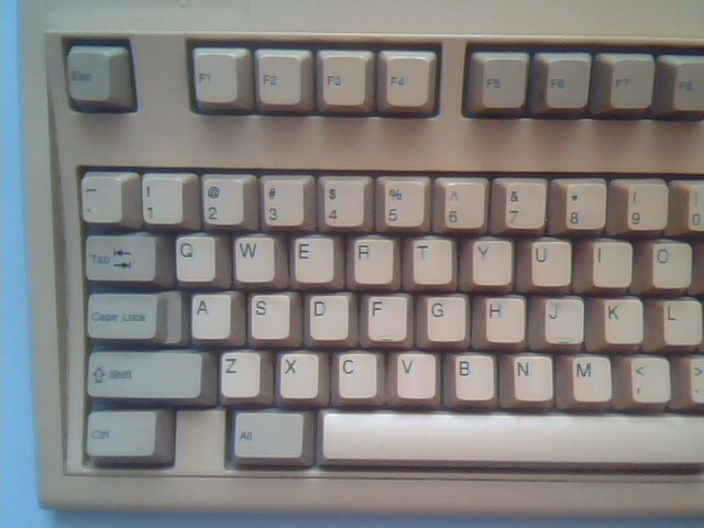 Keytronic Enhanced 101 Key Keyboard AT E03601QSTD 088670-01 13-03-92-C CIGE03600 — image 3