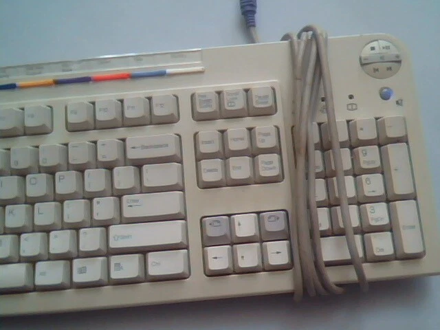 IBM Keyboard KB-9930 37L2590 37L2590 - CEM 00-23 D01 - image 4