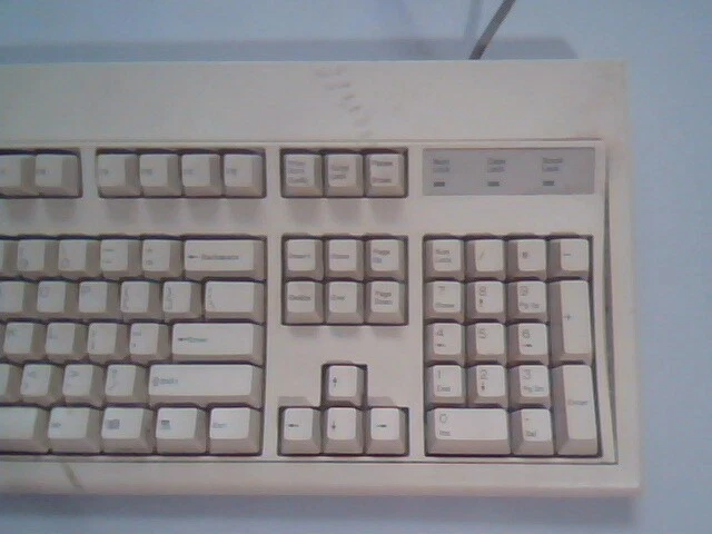 Keytronic Keyboard PS/2 E03600QLPS2-C - vintage, working - image 4