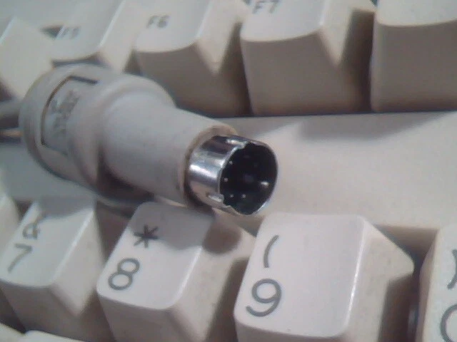 Keytronic Keyboard PS/2 E03600QLPS2-C - vintage, working - image 7
