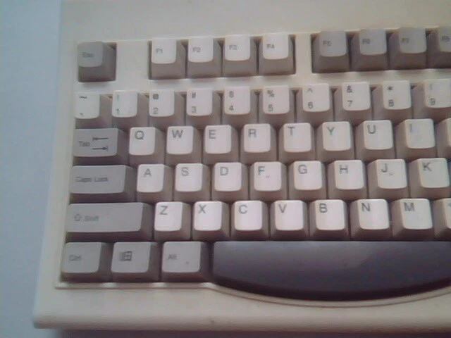 Memorex Keyboard TS 1000 PS/2 KB-800A AT serial 108 keys - vintage, working - image 2