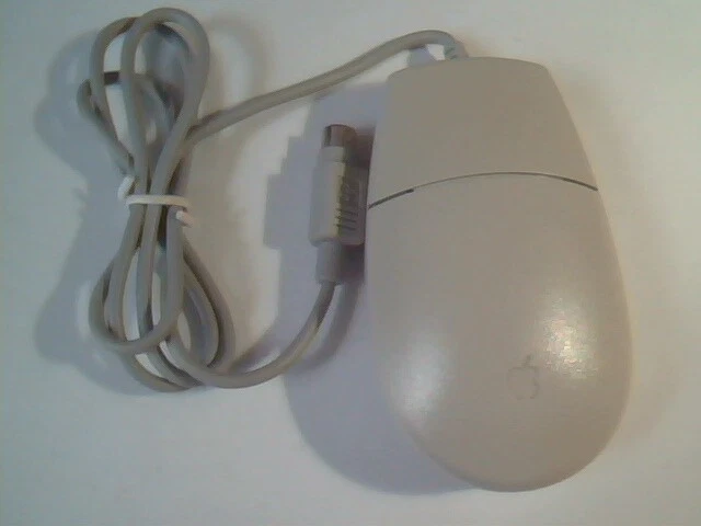 Vintage Apple Desktop Bus Mouse II M2706 One-button ADB - Working