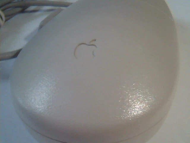 Vintage Apple Desktop Bus Mouse II M2706 One-button ADB - Working - image 2