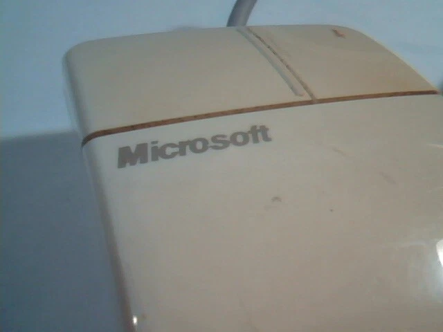 Vintage Microsoft Serial Mouse 24394 2-button design 9-pin C3K76F400S9 - Working - image 2