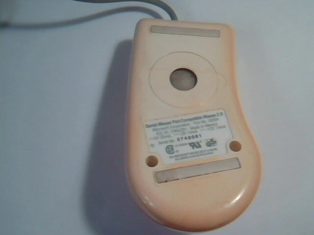 Vintage Microsoft 2.0 Serial Port Compatible PS/2 Mouse 58264 2-button - Working - image 3