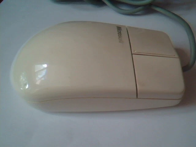 Vintage Microsoft Serial Mouse 37964 C3KMS1 9-pin 2-button - Working - image 2